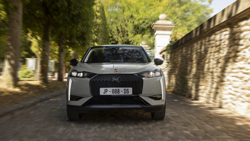 Дизельна та електрична версії Нового DS 3 отримали ціни для України