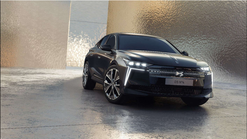 Зустрічайте Новий DS N°4 — авангард та досконалість